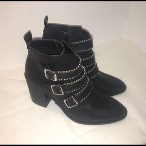 NWB Steve Madden Heeled Booties Size 10